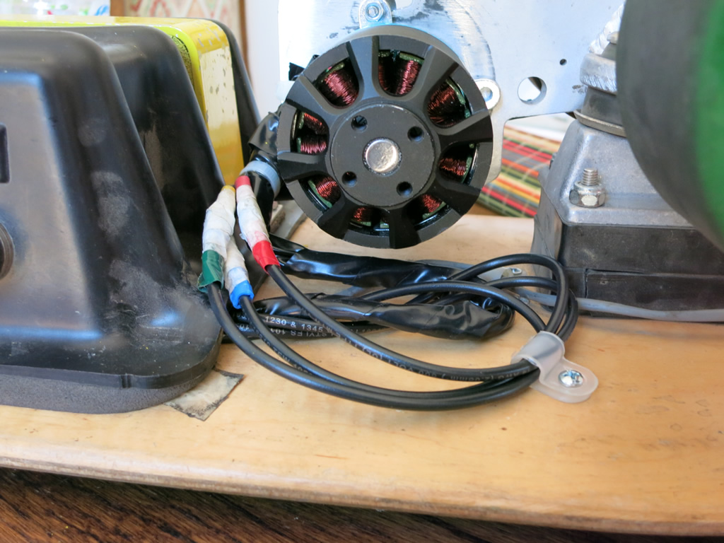 Brushless Outrunner Motor - Metroboard Electric Skateboard - Side