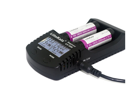 18500 Li-Ion Battery Charger